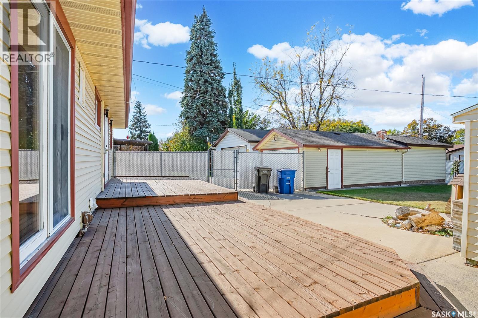421 Winnipeg Avenue S, Saskatoon, Saskatchewan  S7M 3M6 - Photo 38 - SK020376