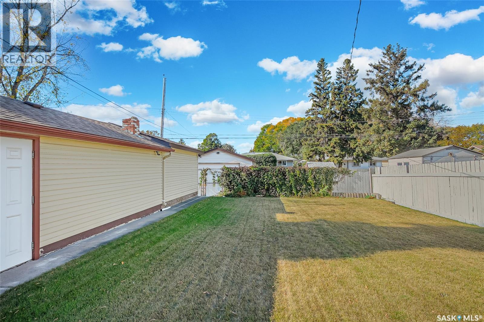 421 Winnipeg Avenue S, Saskatoon, Saskatchewan  S7M 3M6 - Photo 39 - SK020376
