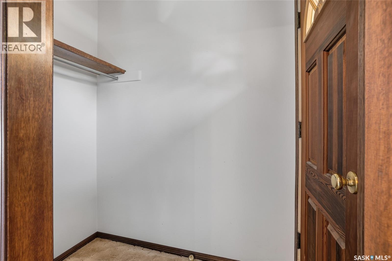421 Winnipeg Avenue S, Saskatoon, Saskatchewan  S7M 3M6 - Photo 4 - SK020376