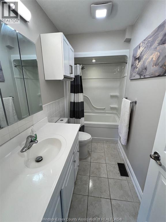 691 Elliott Street West Unit# Main Floor, Windsor, Ontario  N9A 5Z7 - Photo 7 - 25025858