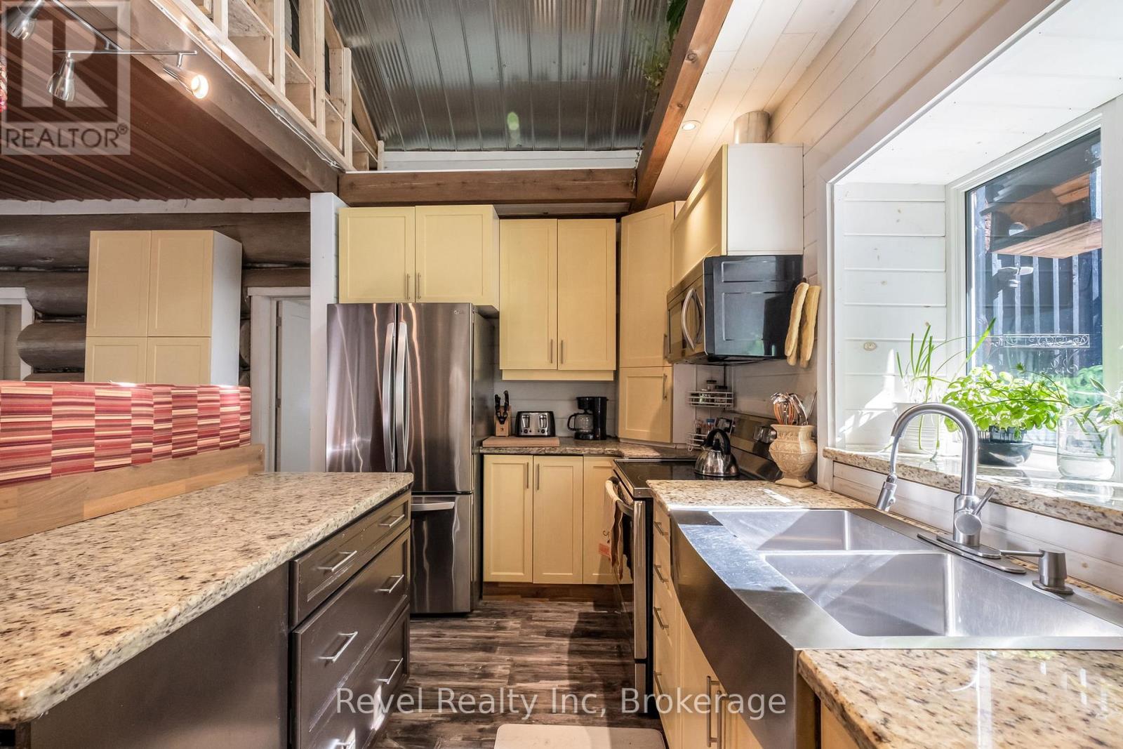 68 Talbot Drive, Brock (Beaverton), Ontario  L0K 1A0 - Photo 8 - N12456334