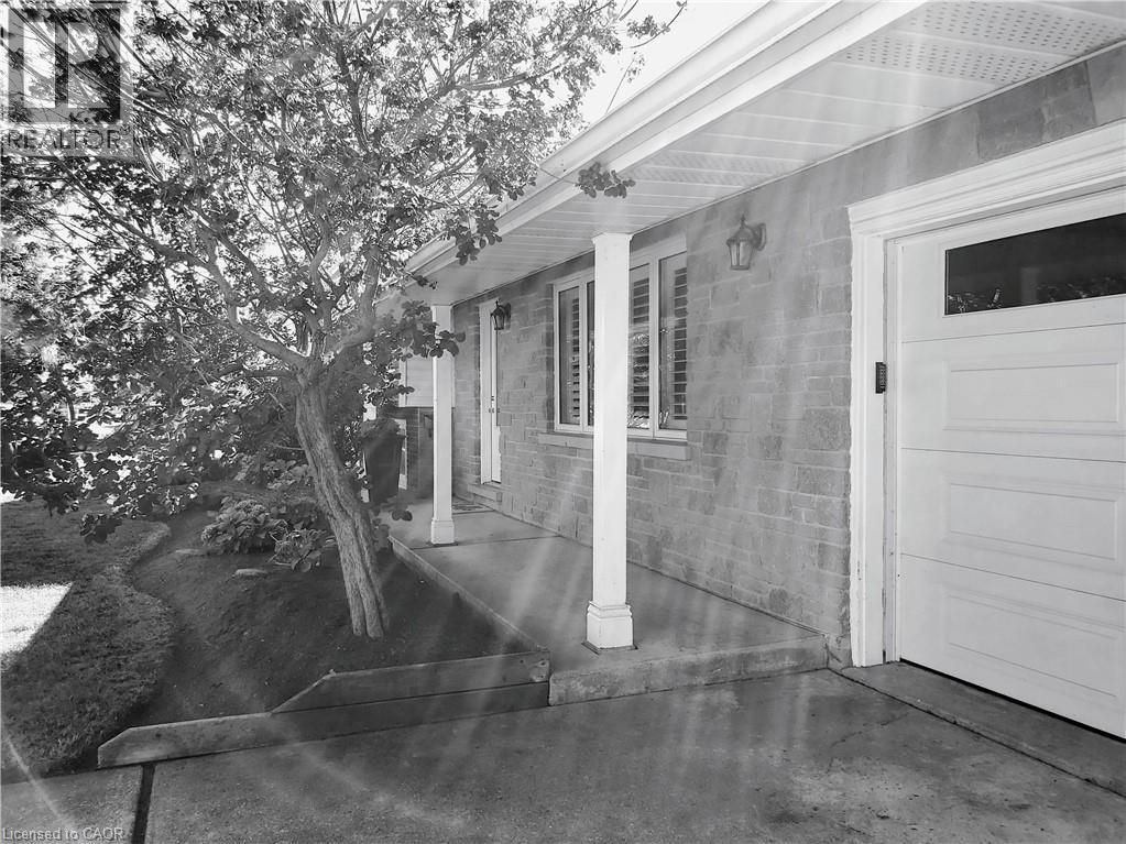 7 Crosby Drive, Kitchener, Ontario  N2B 2K6 - Photo 37 - 40778180