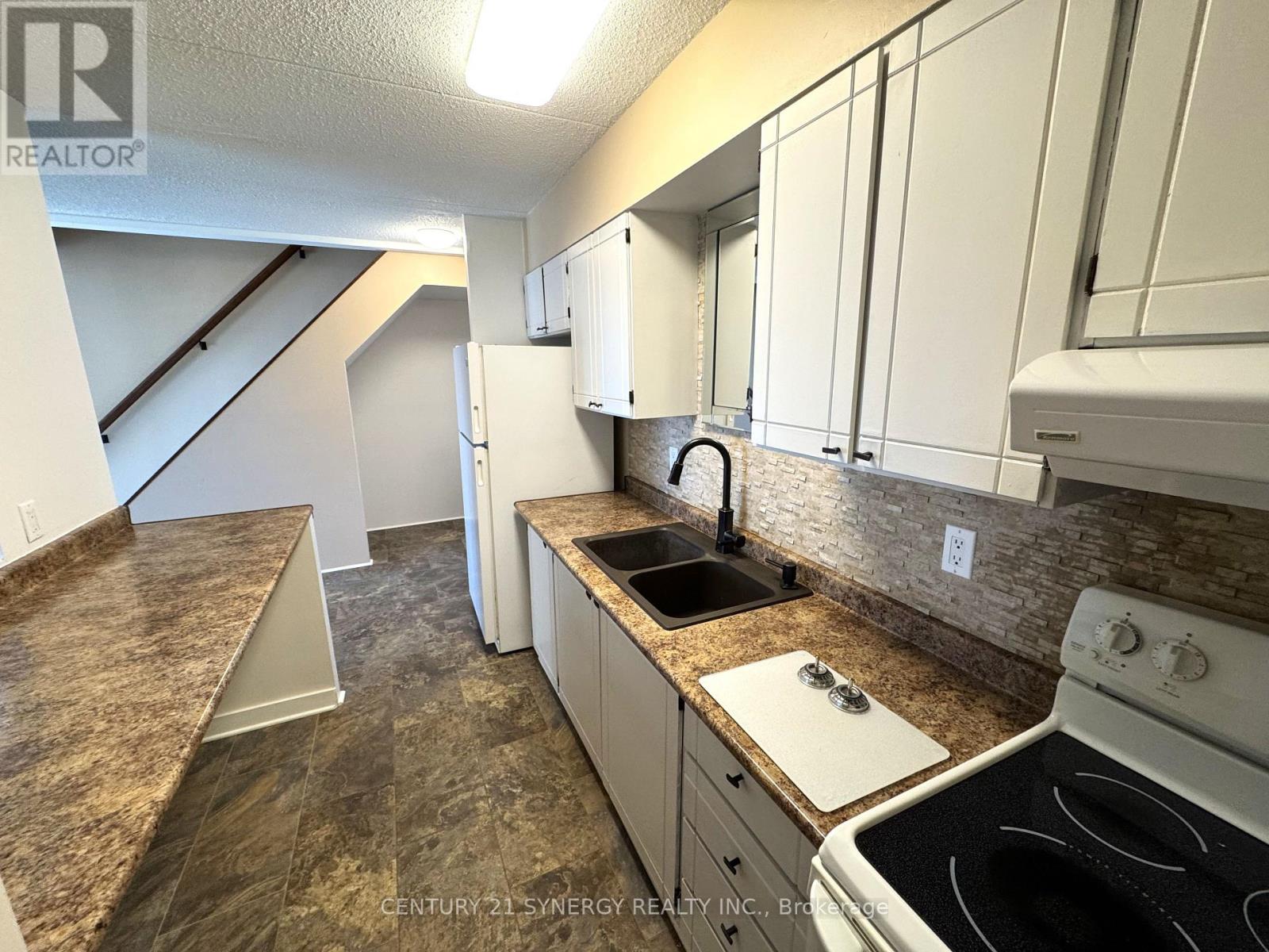 119 - 235 Water Street, Prescott, Ontario  K0E 1T0 - Photo 11 - X12191241