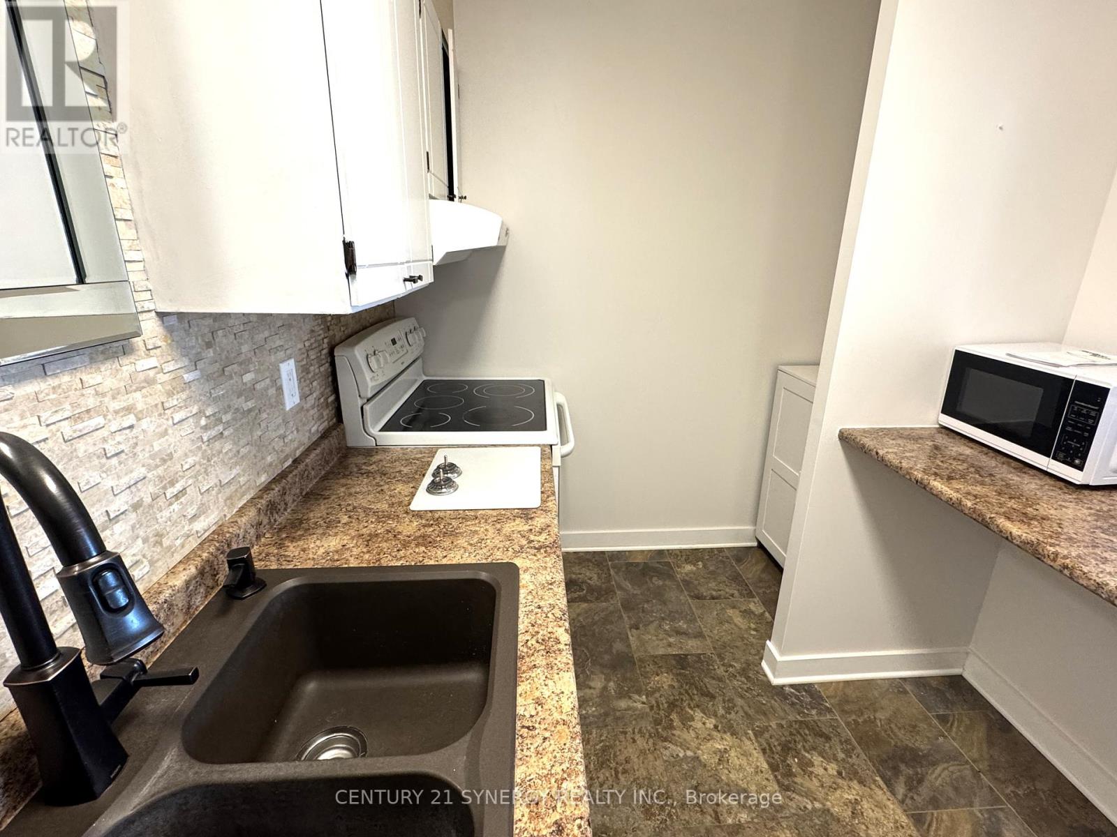 119 - 235 Water Street, Prescott, Ontario  K0E 1T0 - Photo 13 - X12191241