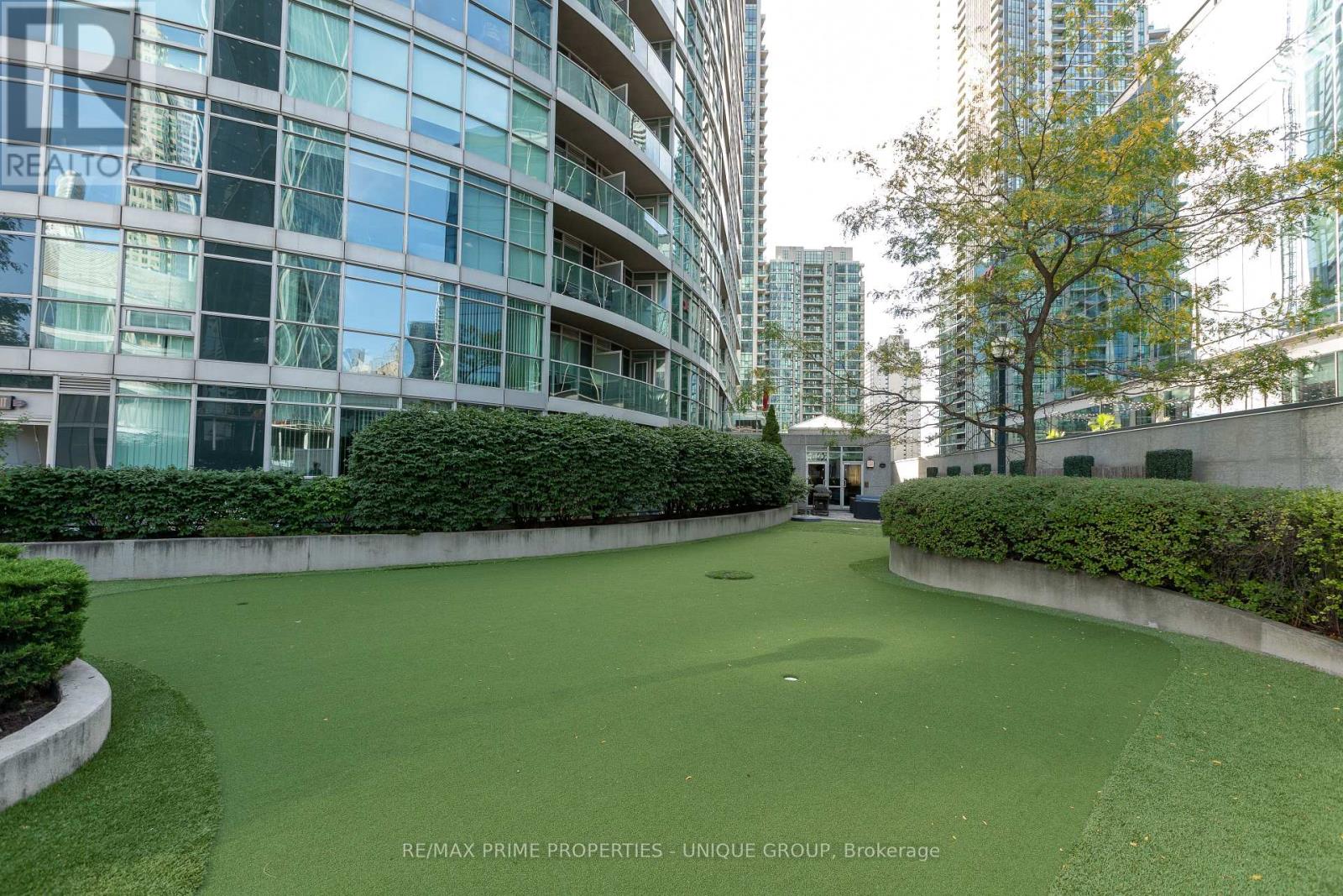 2706 - 18 Yonge Street, Toronto (Waterfront Communities), Ontario  M5E 1Z8 - Photo 48 - C12456211
