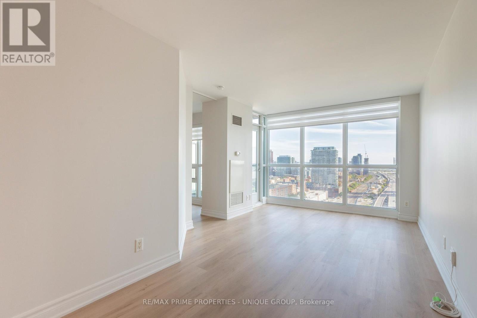 2706 - 18 Yonge Street, Toronto (Waterfront Communities), Ontario  M5E 1Z8 - Photo 5 - C12456211