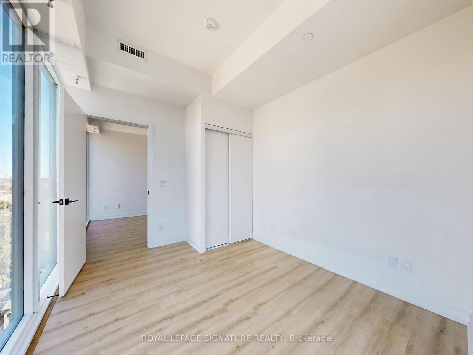 1006 - 319 Jarvis Street, Toronto (Moss Park), Ontario  M5B 0C8 - Photo 18 - C12456240