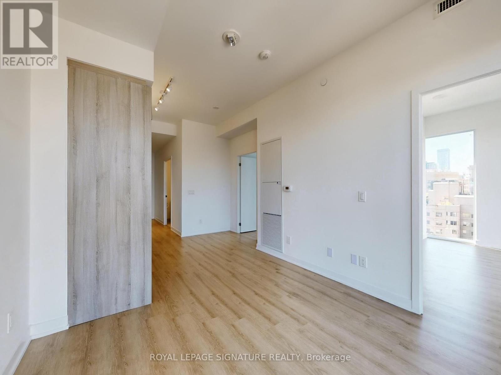 1006 - 319 Jarvis Street, Toronto (Moss Park), Ontario  M5B 0C8 - Photo 9 - C12456240