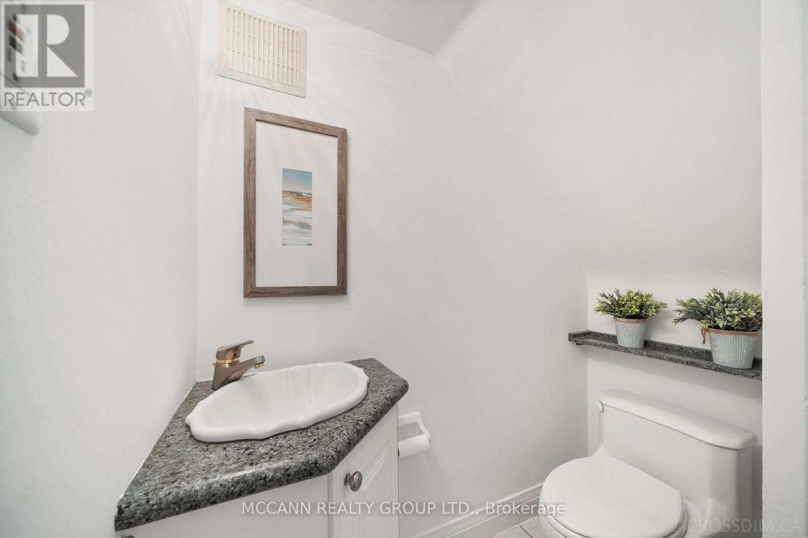 118 Braeside Road, Toronto (Lawrence Park North), Ontario  M4N 1Y2 - Photo 16 - C12456253