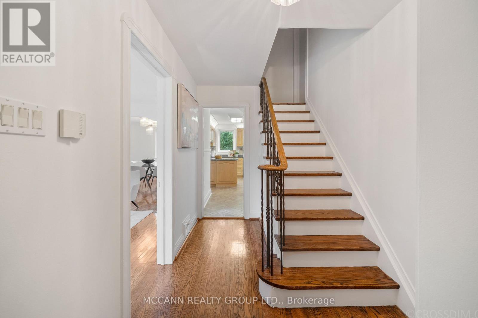 118 Braeside Road, Toronto (Lawrence Park North), Ontario  M4N 1Y2 - Photo 4 - C12456253