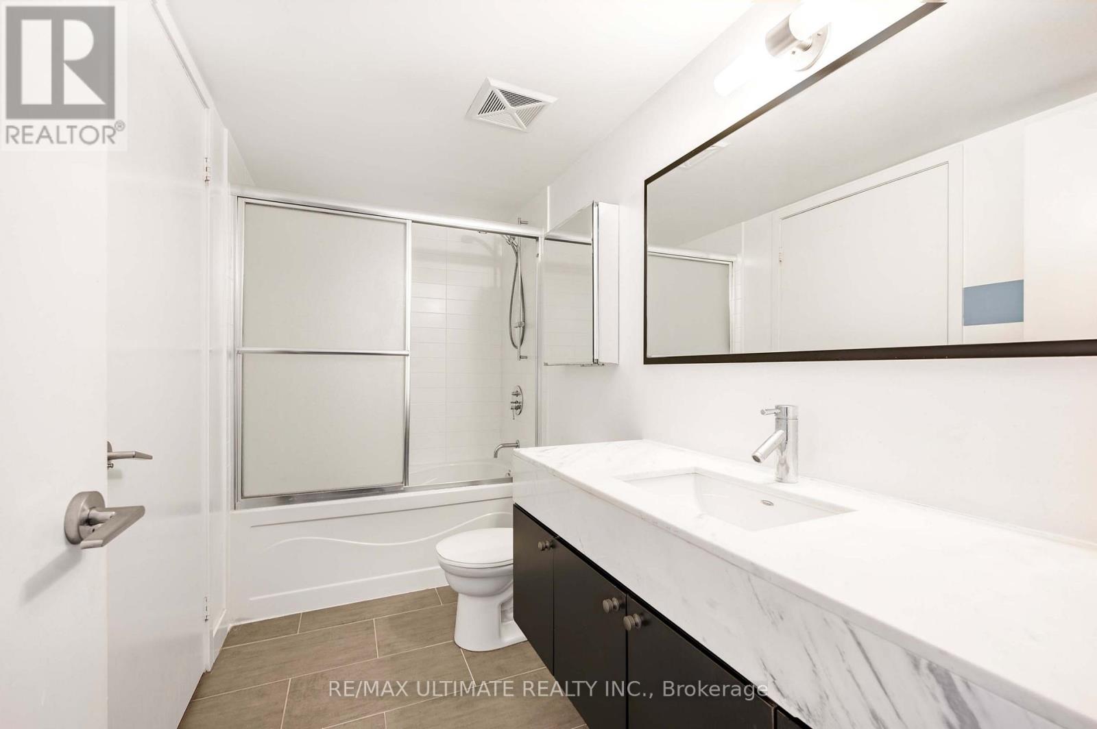 615 - 21 Nelson Street, Toronto, Ontario  M5V 1T8 - Photo 19 - C12456266