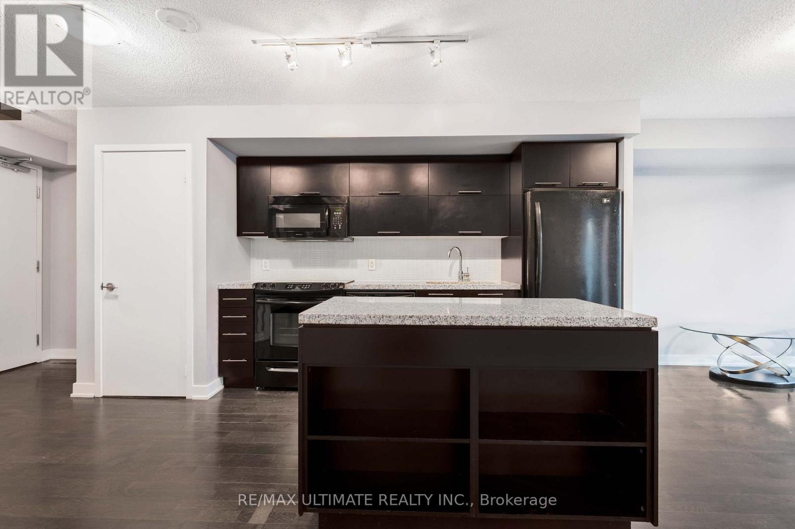 615 - 21 Nelson Street, Toronto, Ontario  M5V 1T8 - Photo 4 - C12456266