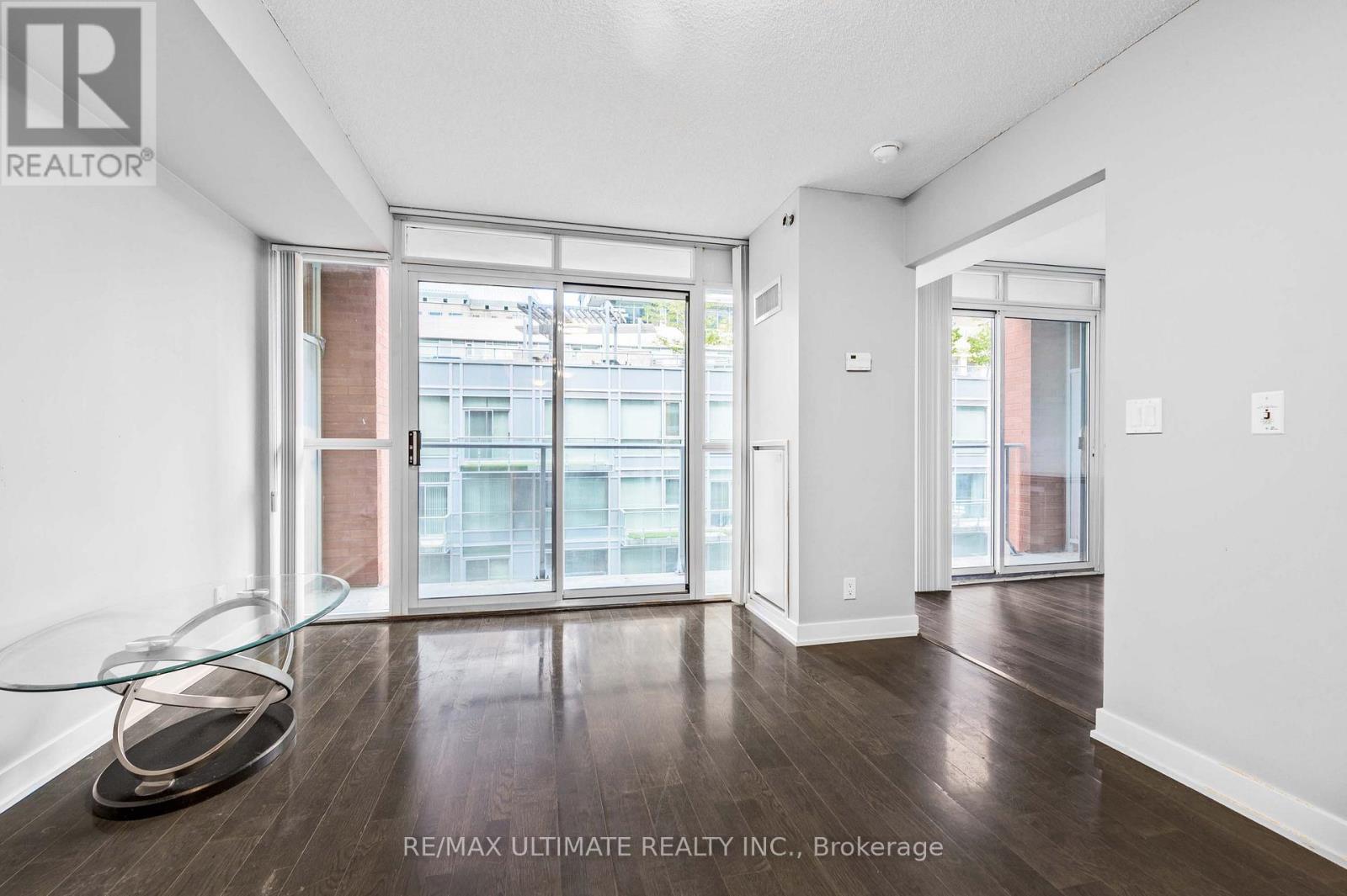 615 - 21 Nelson Street, Toronto, Ontario  M5V 1T8 - Photo 8 - C12456266