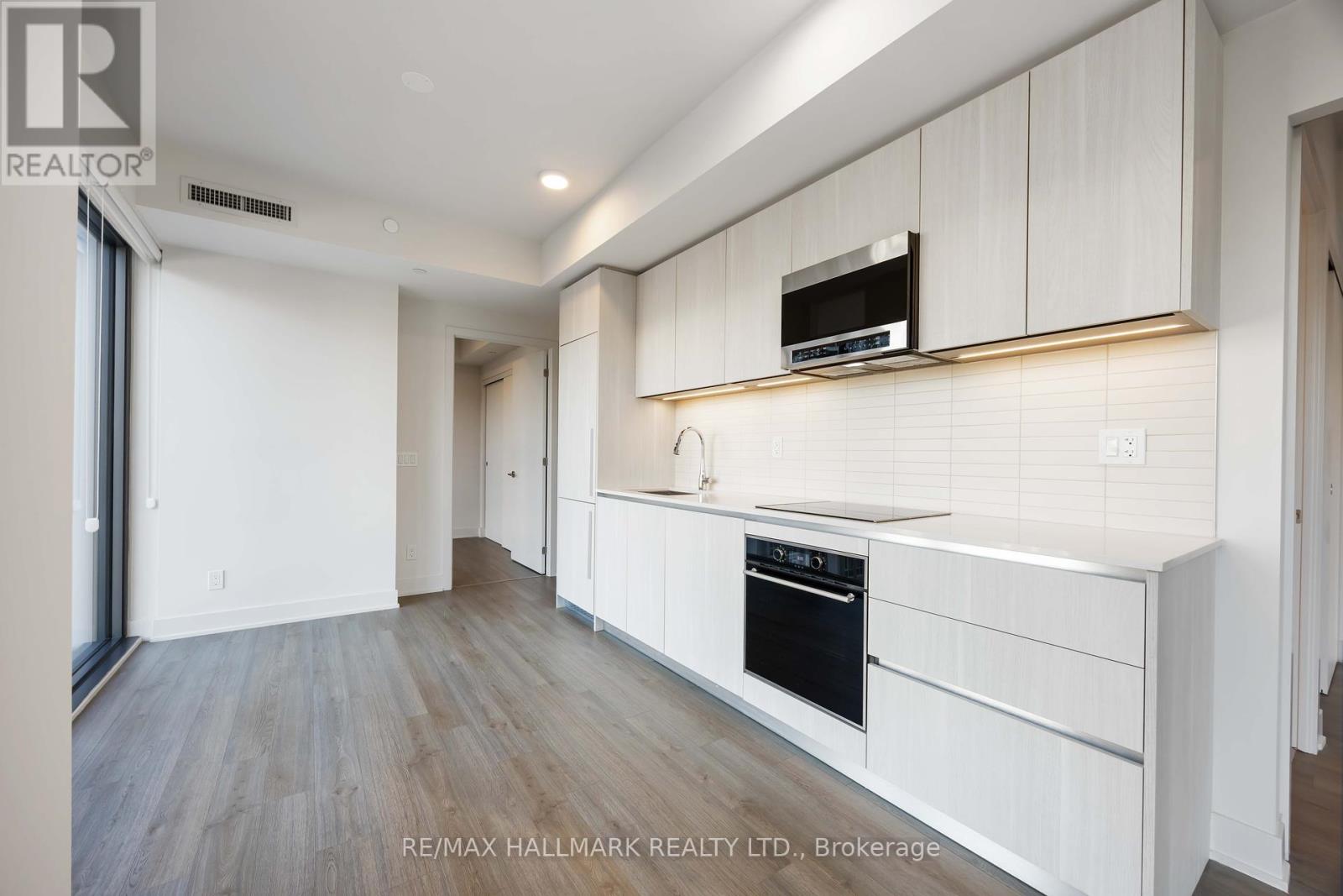 1403 - 8 Cumberland Street, Toronto (Annex), Ontario  M4W 0B6 - Photo 16 - C12456273