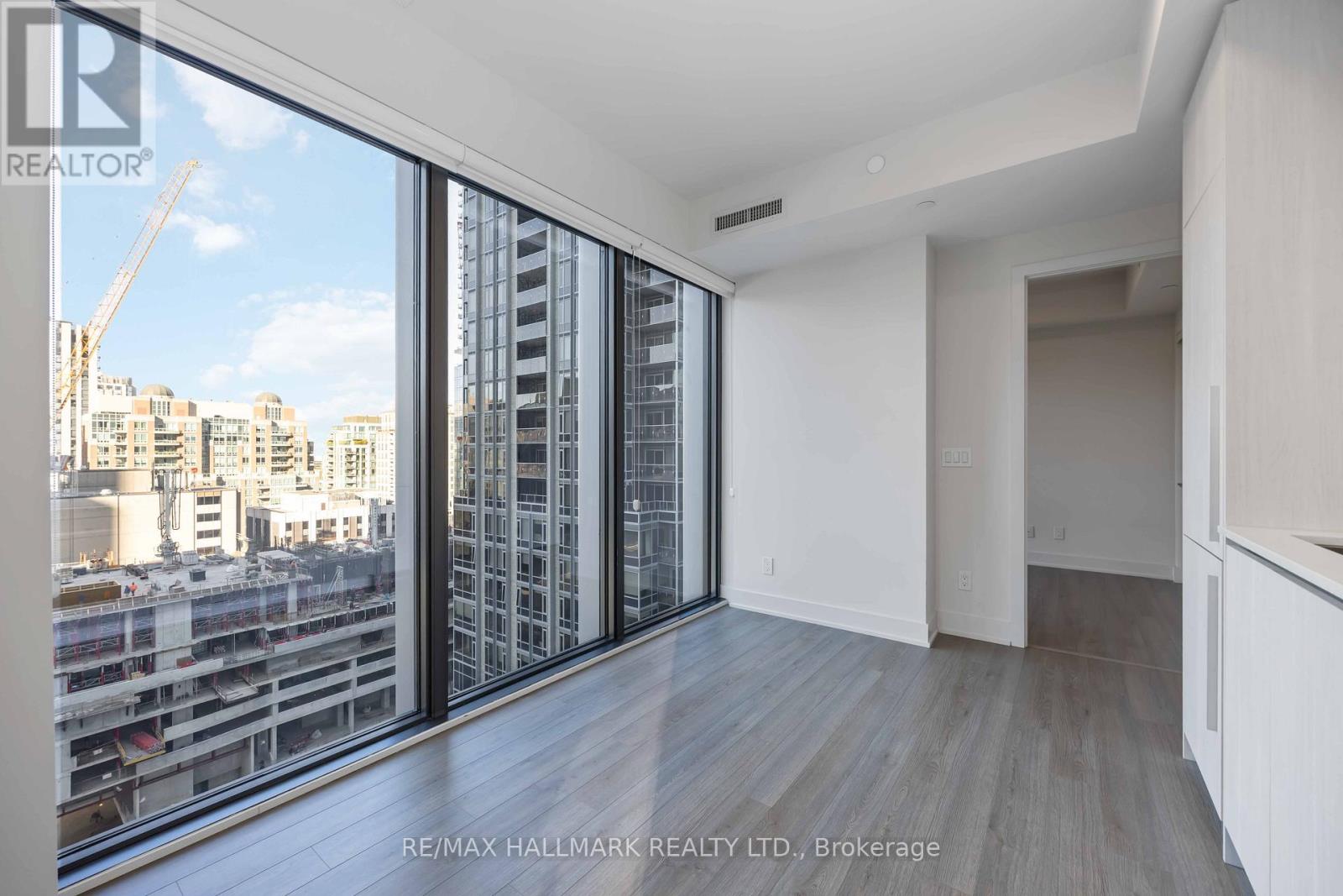 1403 - 8 Cumberland Street, Toronto (Annex), Ontario  M4W 0B6 - Photo 19 - C12456273