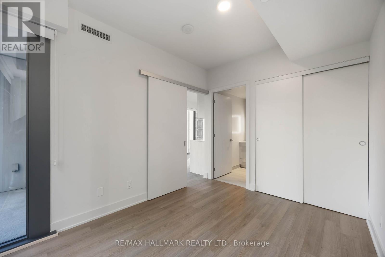 1403 - 8 Cumberland Street, Toronto (Annex), Ontario  M4W 0B6 - Photo 23 - C12456273