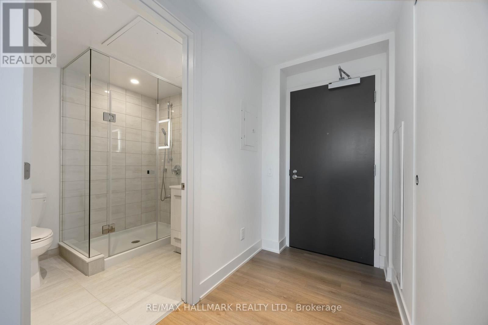 1403 - 8 Cumberland Street, Toronto (Annex), Ontario  M4W 0B6 - Photo 6 - C12456273