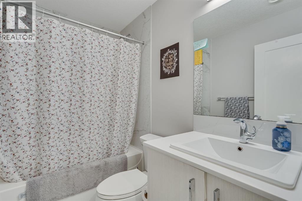 154 Creekside Drive Sw, Calgary, Alberta  T2X 4A8 - Photo 33 - A2259361