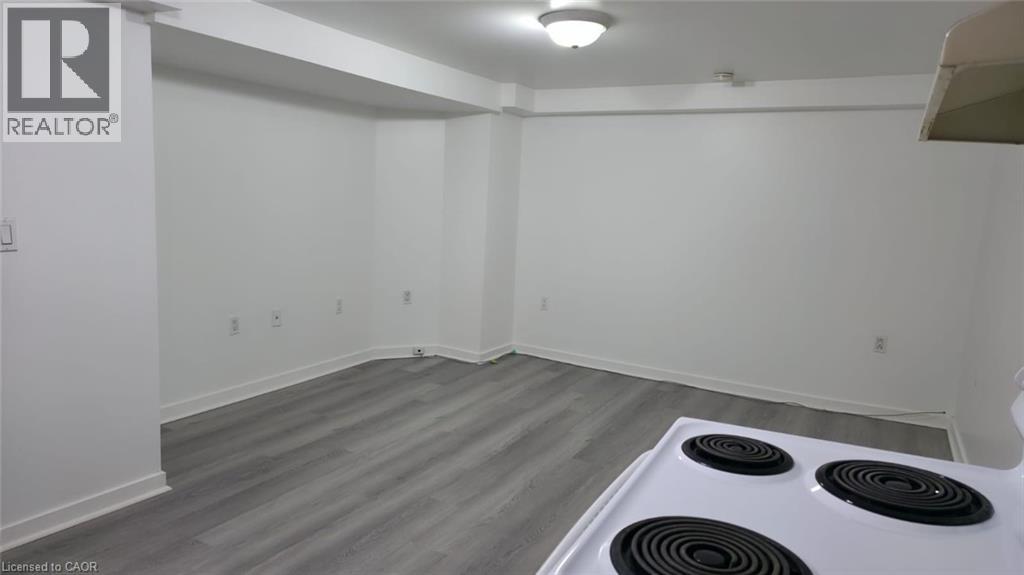 696 Ninth Avenue Unit# 2, Hamilton, Ontario  L8T 1Z9 - Photo 2 - 40777868