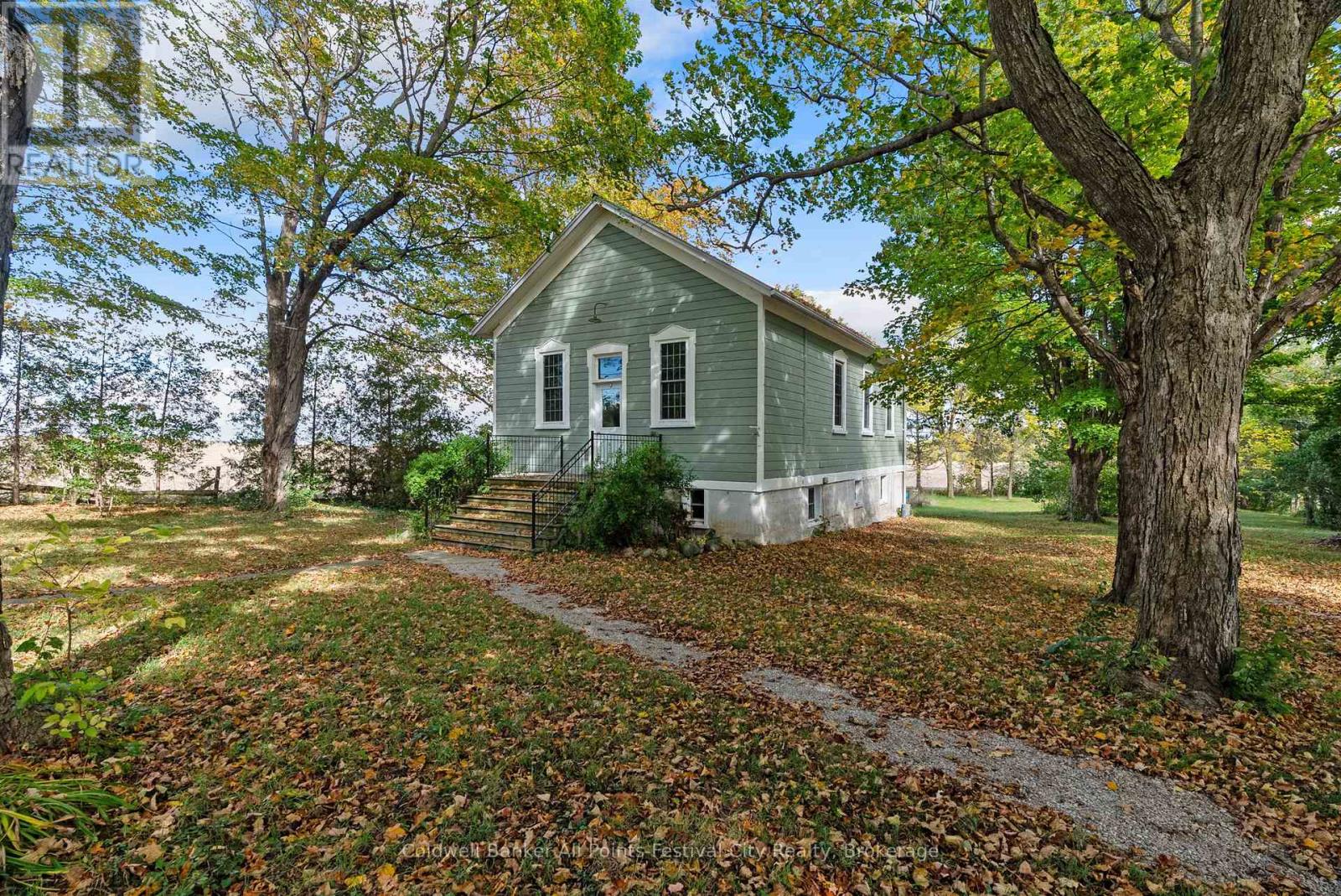 36404b Huron Road, Central Huron (Goderich), Ontario  N7A 3X8 - Photo 5 - X12456300