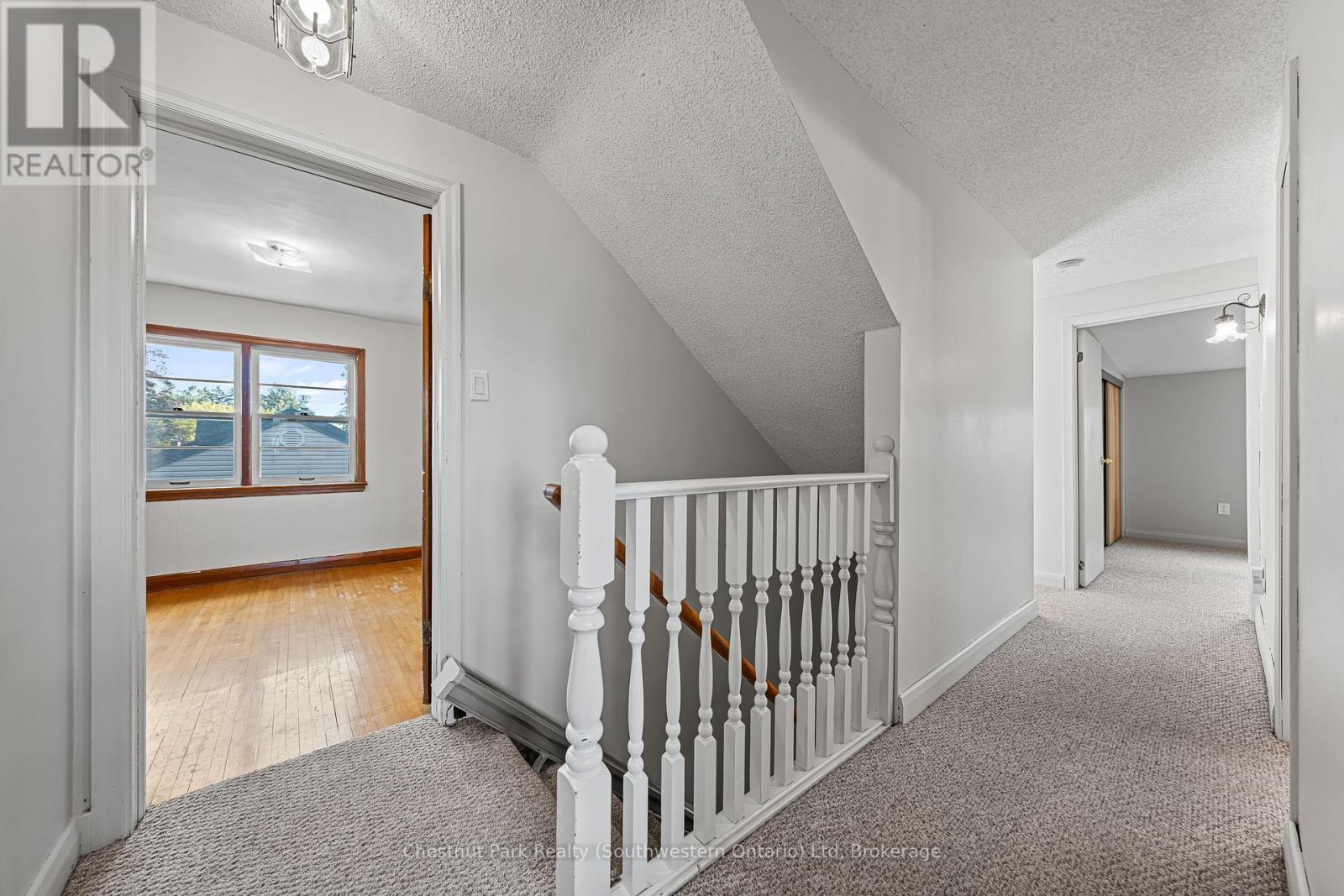 29 Ridgewood Avenue, Waterloo, Ontario  N2H 4L1 - Photo 20 - X12456320
