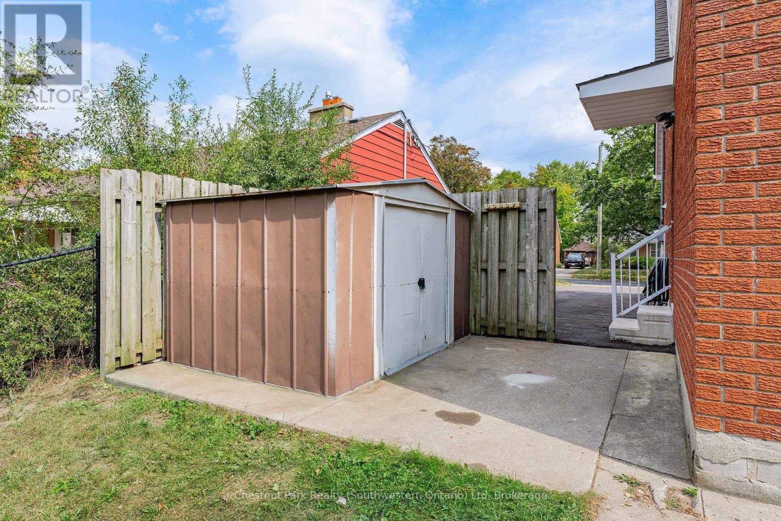 29 Ridgewood Avenue, Waterloo, Ontario  N2H 4L1 - Photo 38 - X12456320