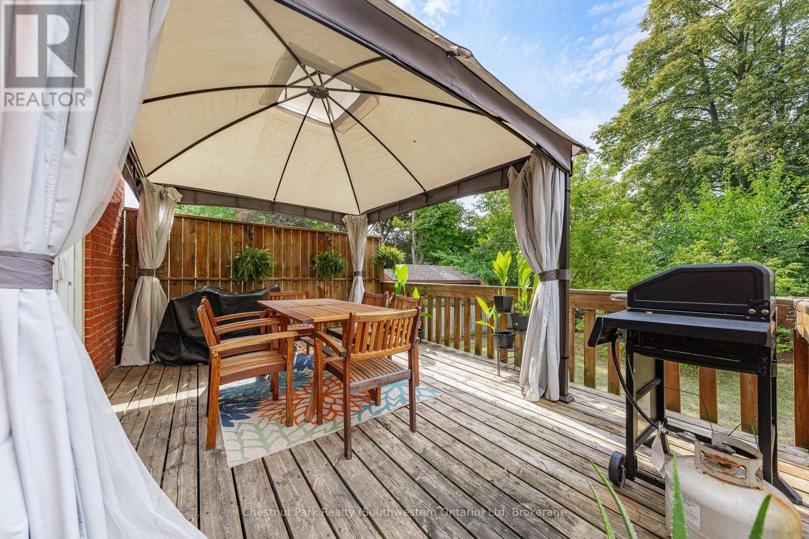 29 Ridgewood Avenue, Waterloo, Ontario  N2H 4L1 - Photo 40 - X12456320