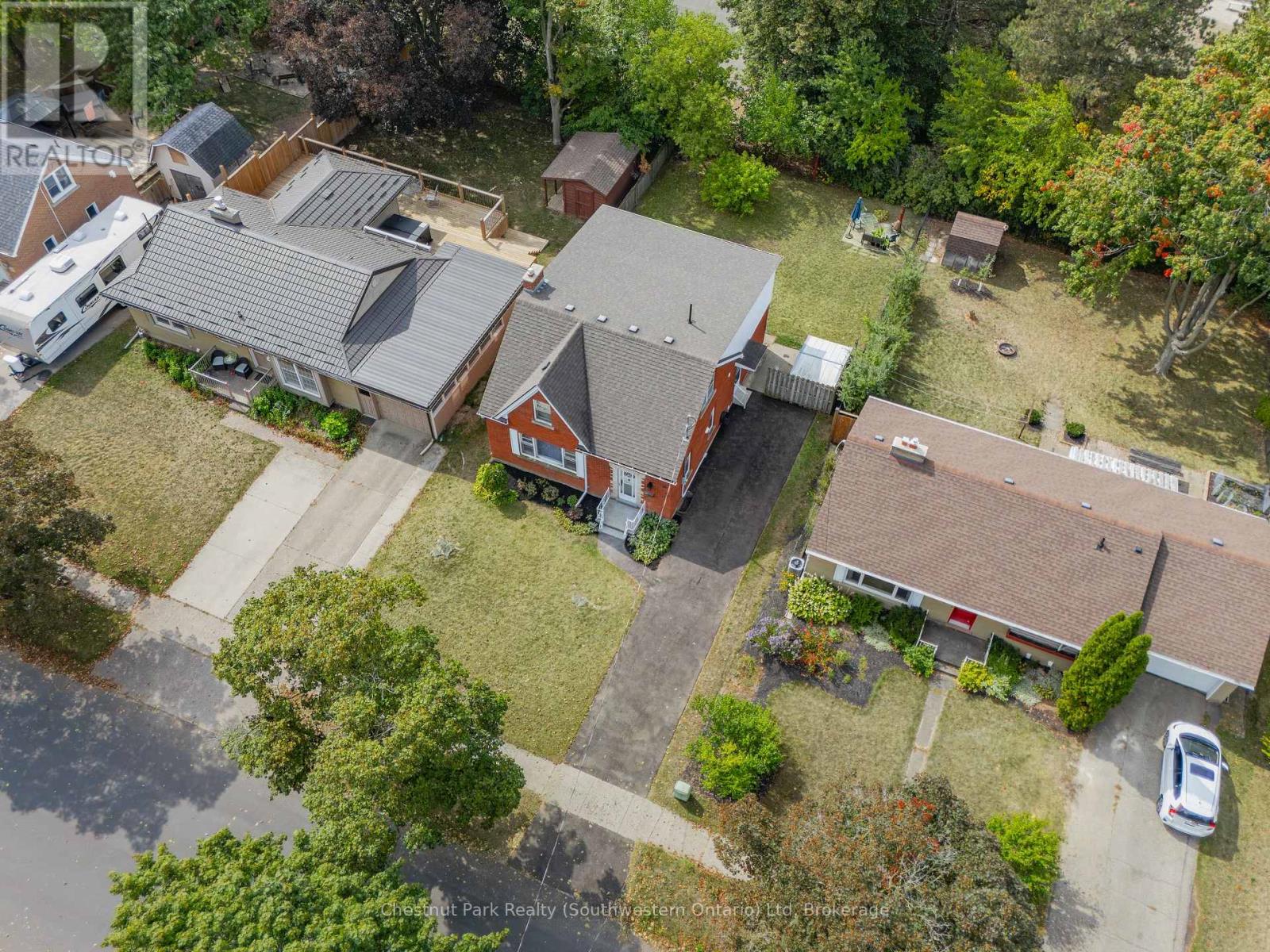 29 Ridgewood Avenue, Waterloo, Ontario  N2H 4L1 - Photo 49 - X12456320