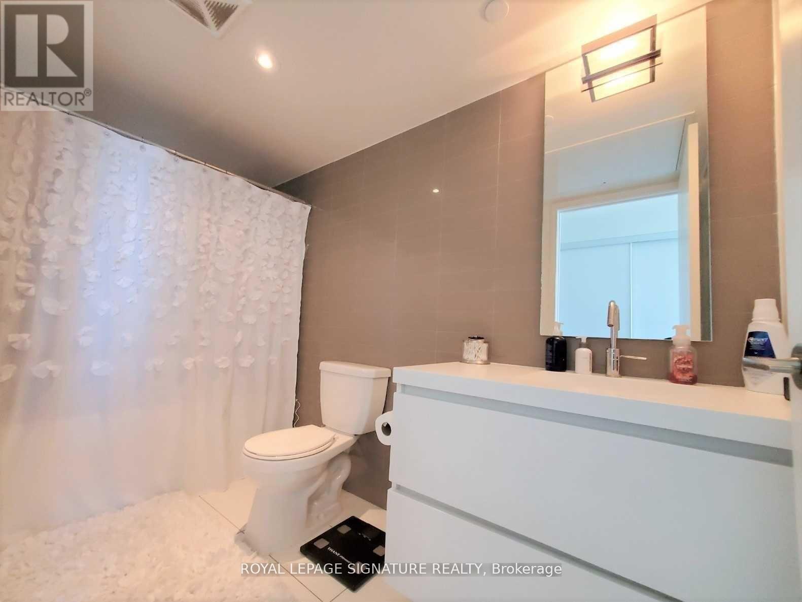 4101 - 75 Queens Wharf Road, Toronto, Ontario  M5V 0J8 - Photo 11 - C12456085