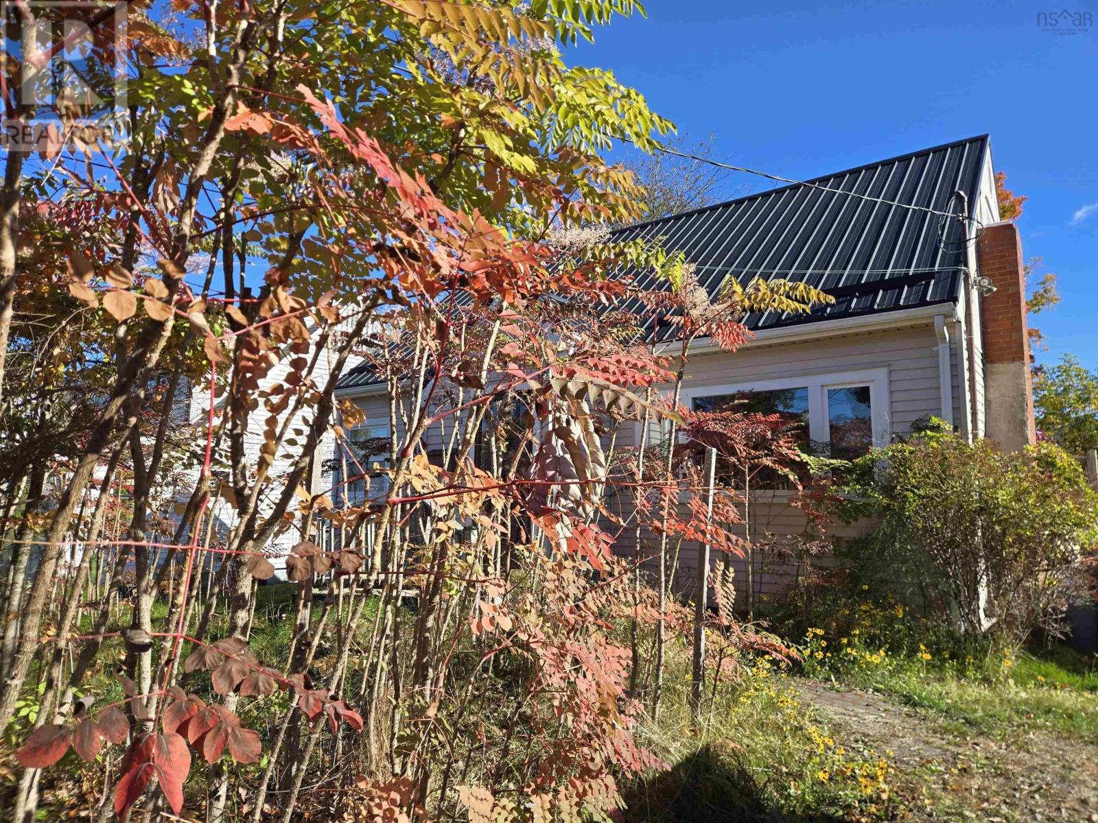 55 Archibald St, Truro, Nova Scotia  B2N 4R5 - Photo 1 - 202525510