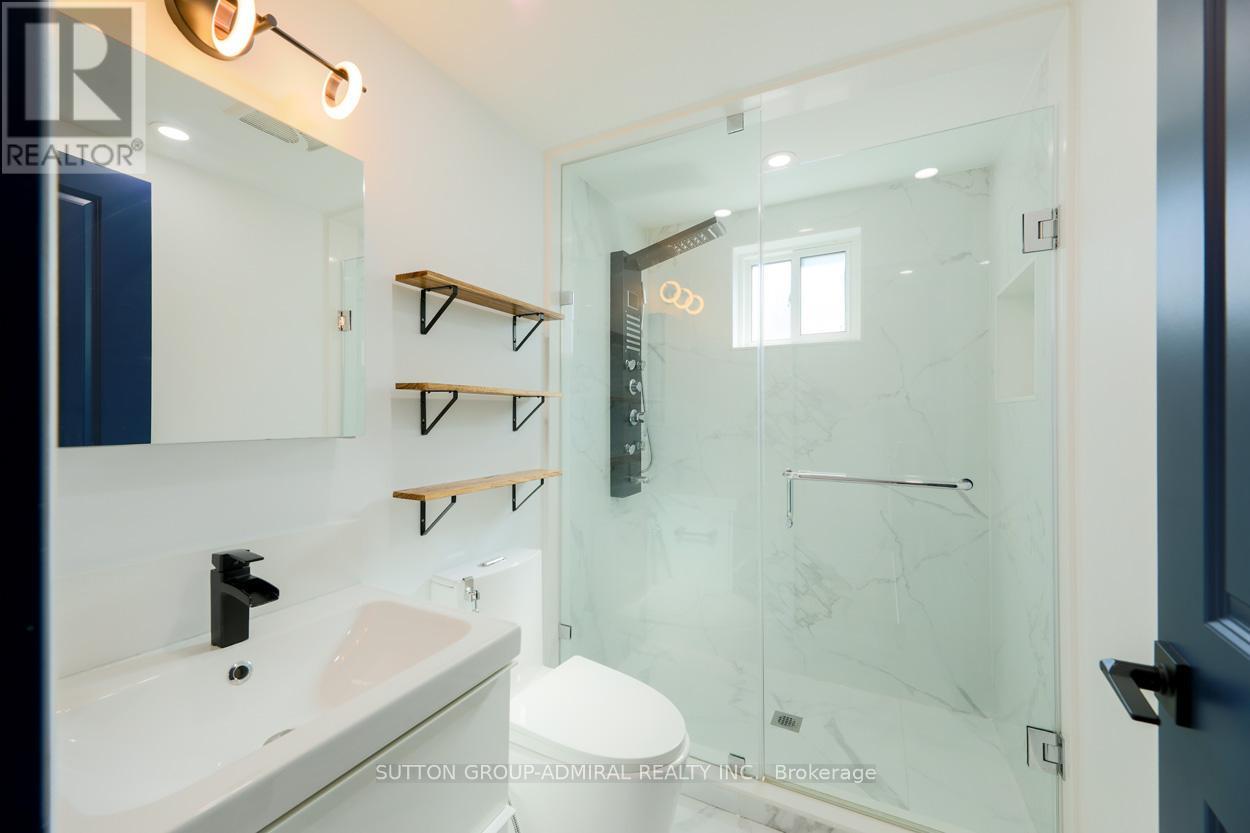 70 Carlaw Avenue, Toronto, Ontario  M4M 2R7 - Photo 34 - E12456212