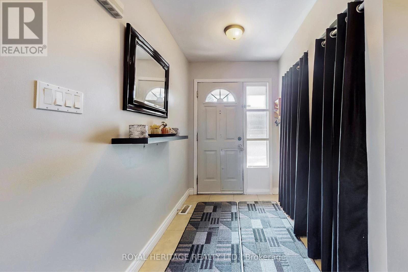 102 Rands Road, Ajax, Ontario  L1S 3P4 - Photo 2 - E12456232
