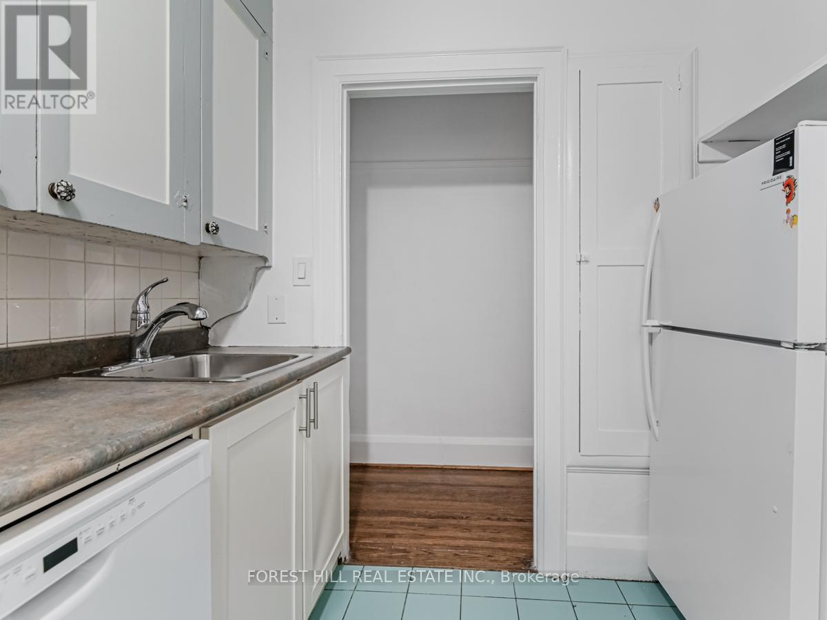 Main - 27 Scarboro Beach Boulevard E, Toronto, Ontario  M4E 2W9 - Photo 16 - E12456257