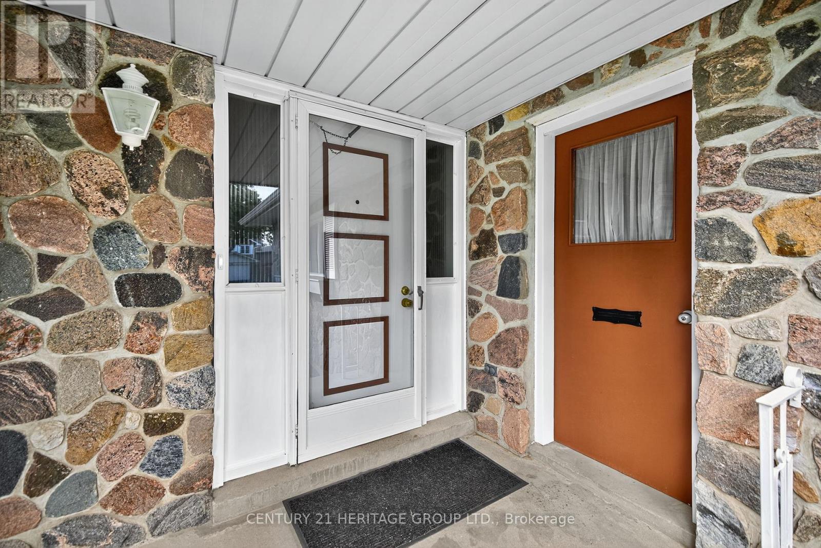 58 Morgandale Crescent, Toronto (L'amoreaux), Ontario  M1W 1S3 - Photo 4 - E12456262