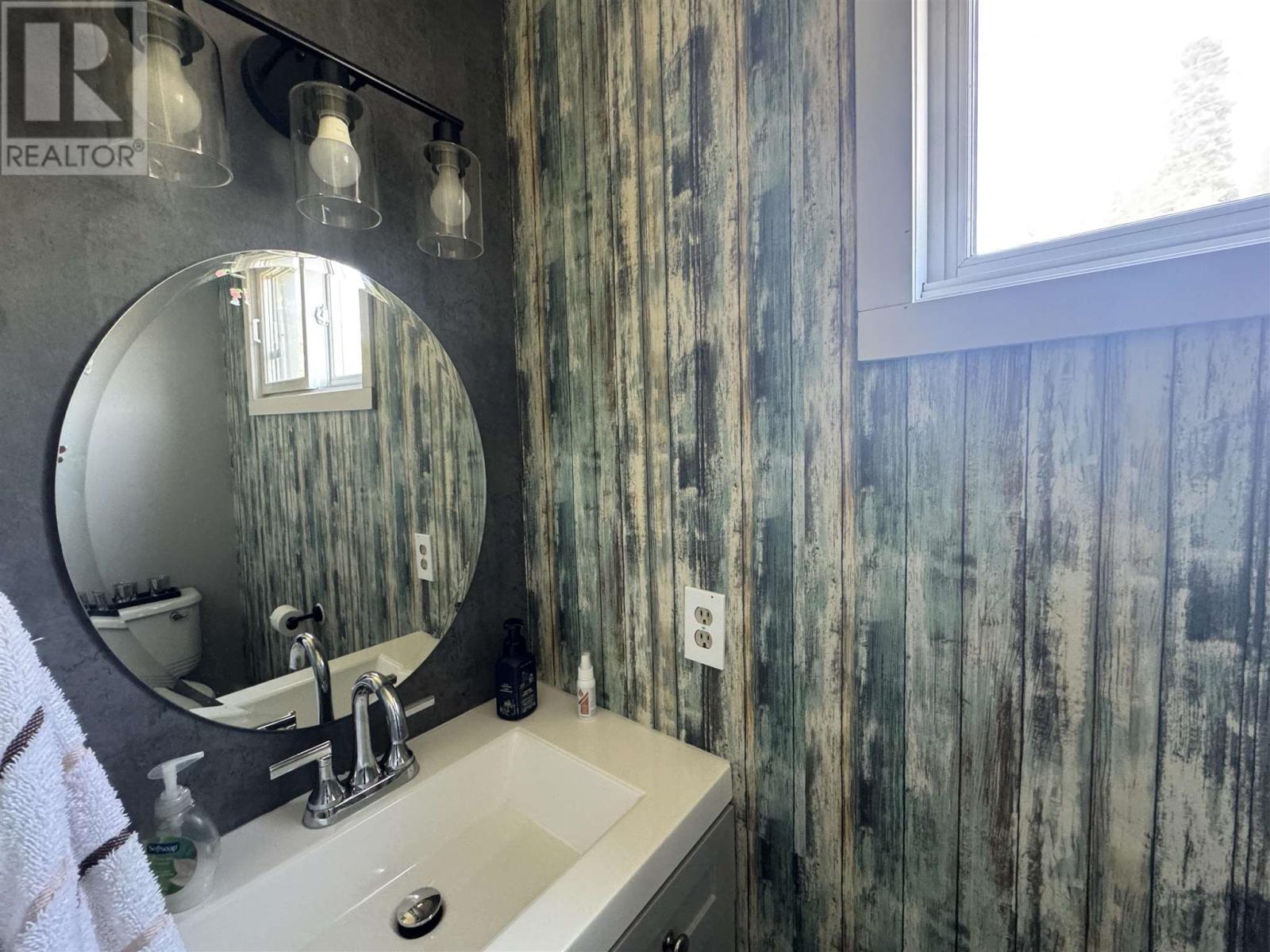 17 Lloyd Irwin Dr, Marathon, Ontario  P0T 2E0 - Photo 21 - TB251853