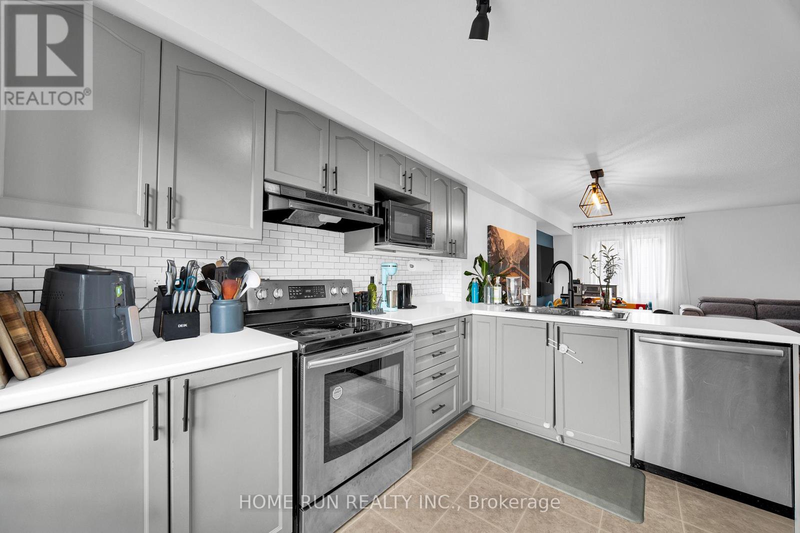 527 Simran Private, Ottawa, Ontario  K2J 3T2 - Photo 10 - X12456292