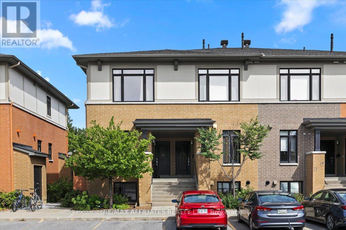 3 - 23 BERGERON PRIVATE, Ottawa, Ontario