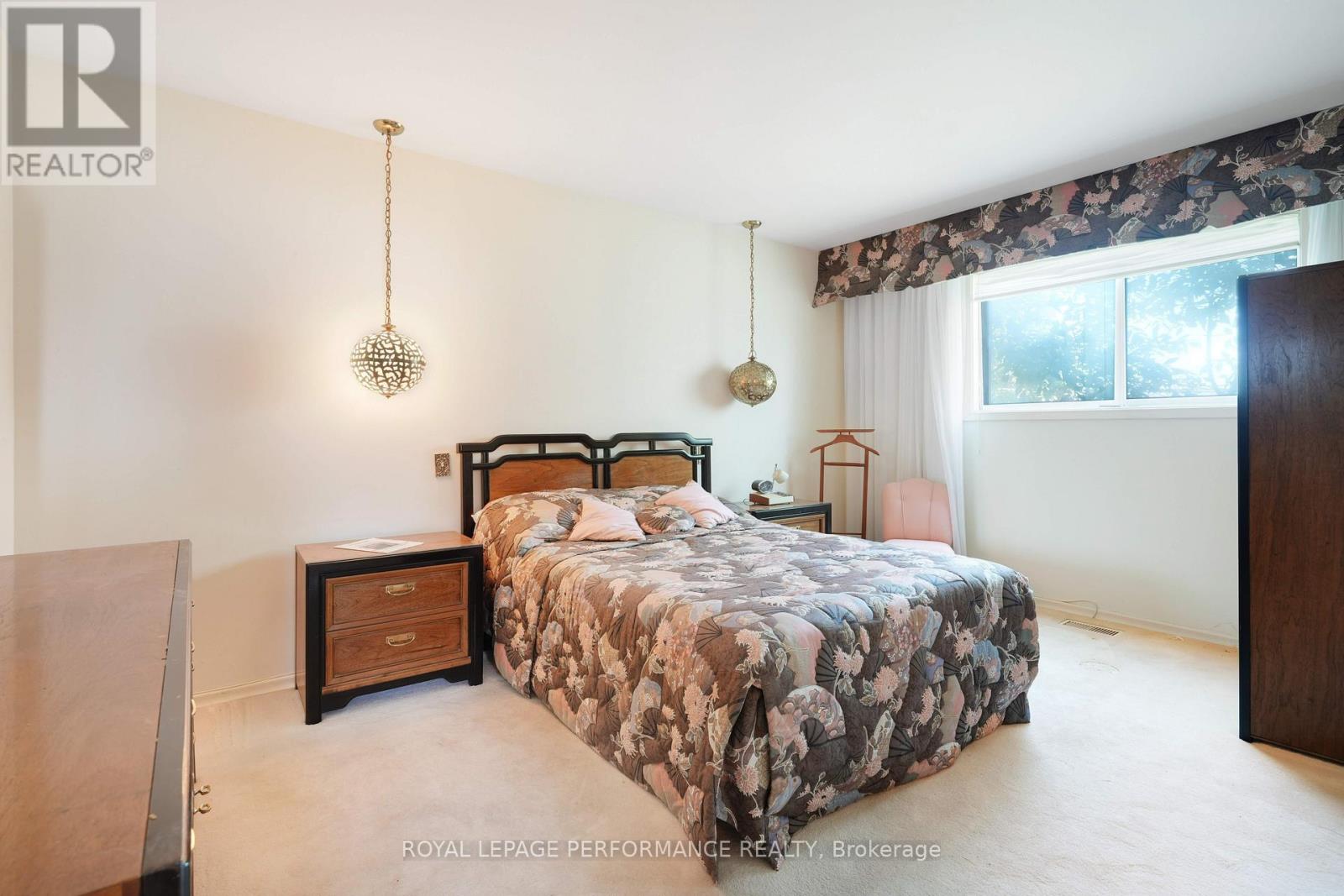 2194 Haig Drive, Ottawa, Ontario  K1G 2L2 - Photo 15 - X12456324