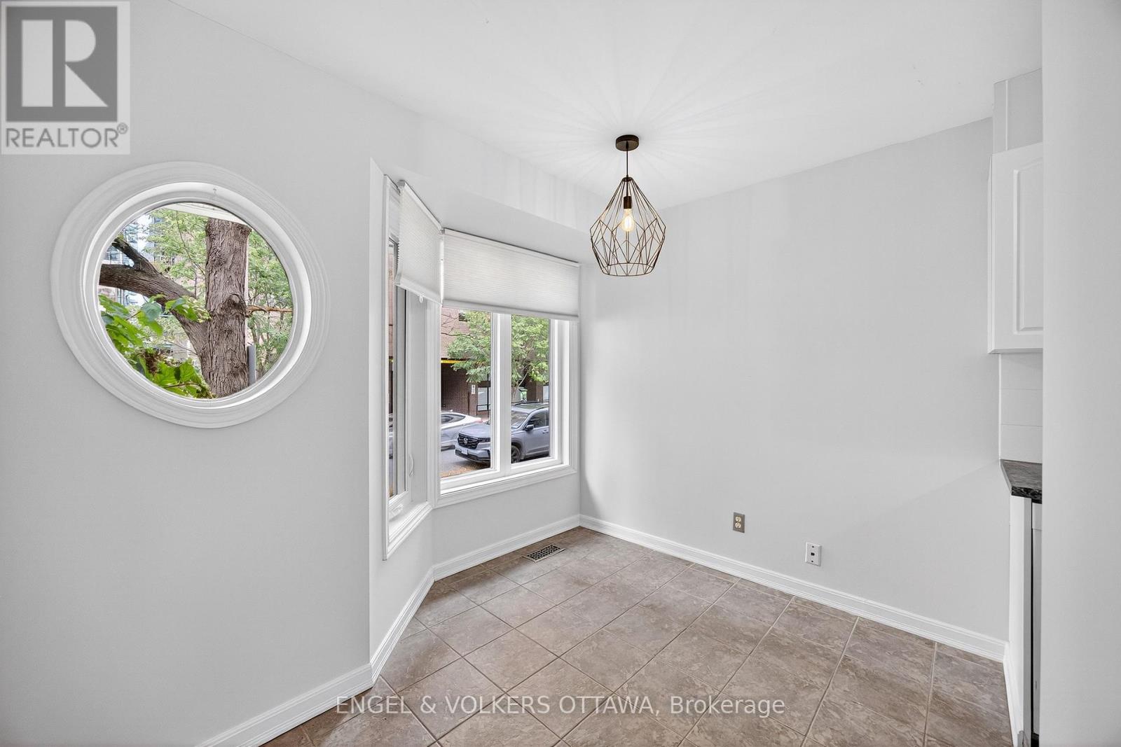 294 - 294 Gloucester Street, Ottawa, Ontario  K1R 5E4 - Photo 9 - X12456382