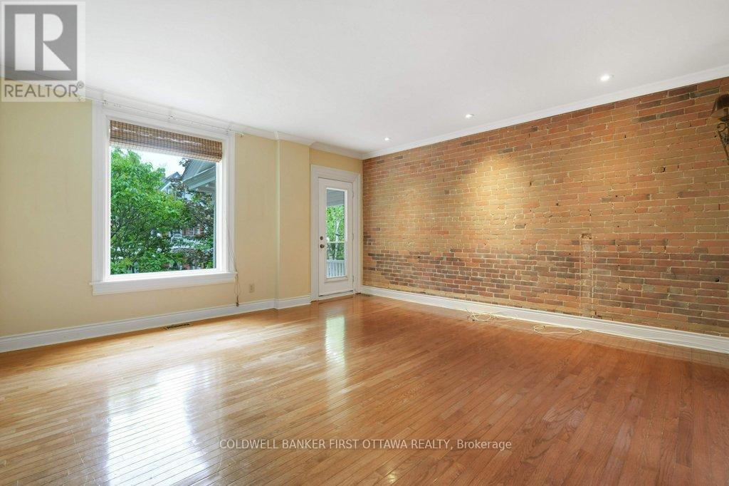 543 Besserer Street, Ottawa, Ontario  K1N 6C6 - Photo 15 - X12456394