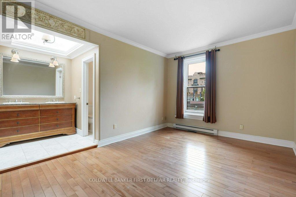 543 Besserer Street, Ottawa, Ontario  K1N 6C6 - Photo 20 - X12456394
