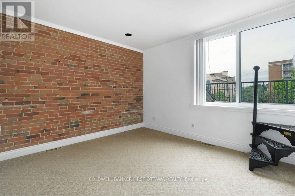 543 Besserer Street, Ottawa, Ontario  K1N 6C6 - Photo 27 - X12456394