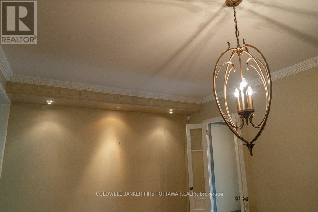 543 Besserer Street, Ottawa, Ontario  K1N 6C6 - Photo 32 - X12456394