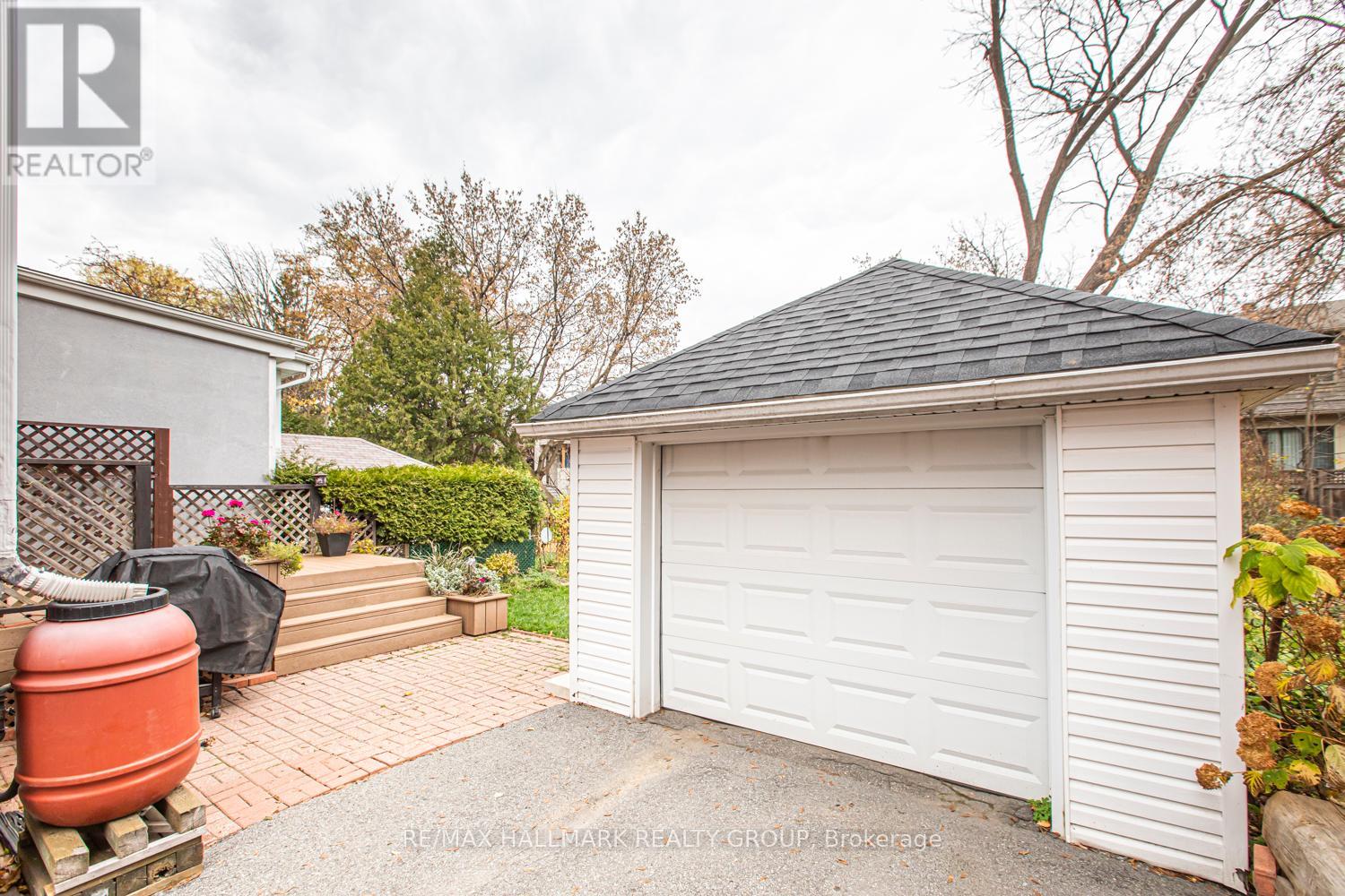 519 Cole Avenue, Ottawa, Ontario  K2A 2B2 - Photo 20 - X12456432