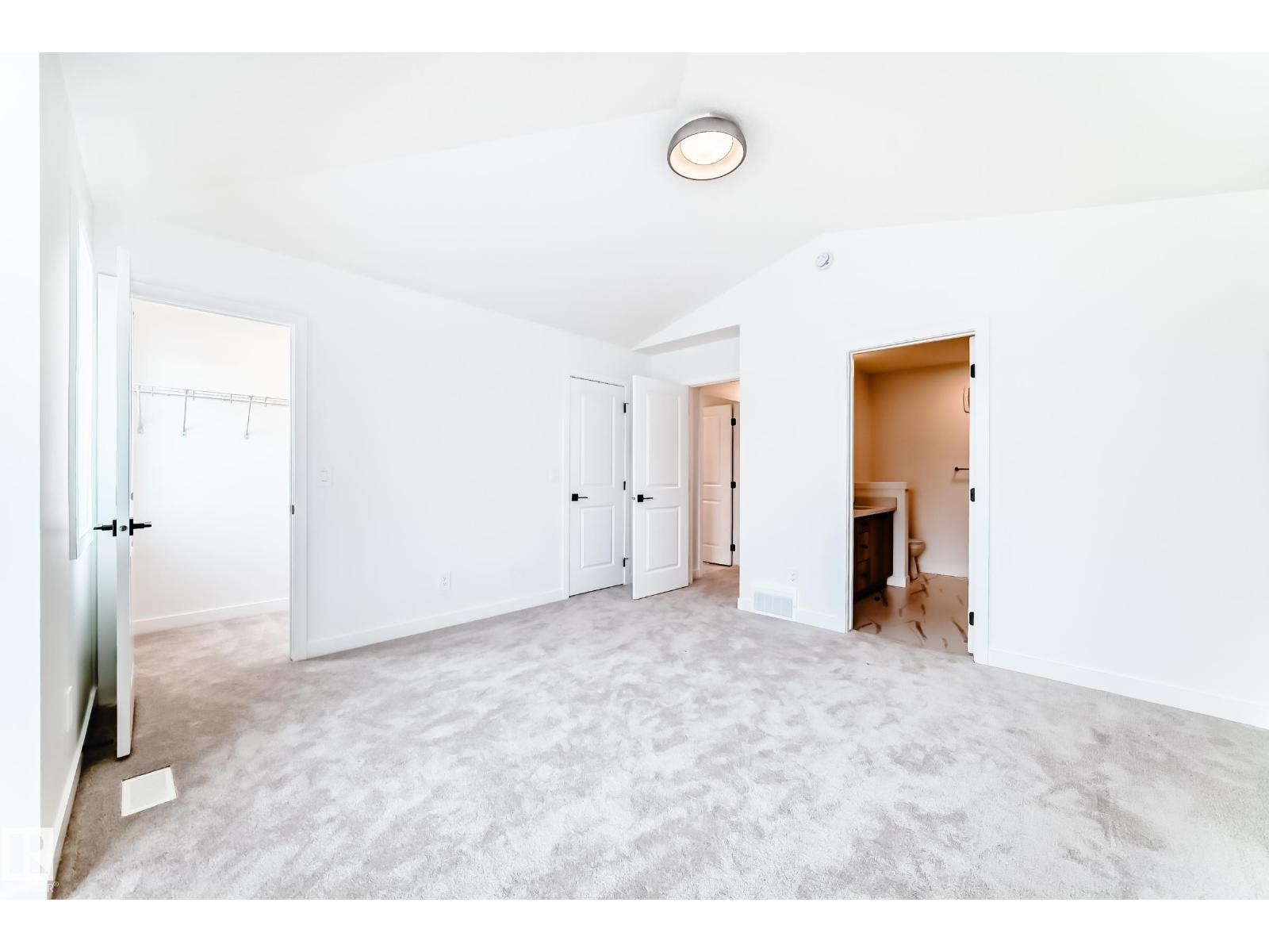 8211 Kiriak Lo Sw, Edmonton, Alberta  T6W 5S2 - Photo 10 - E4461639