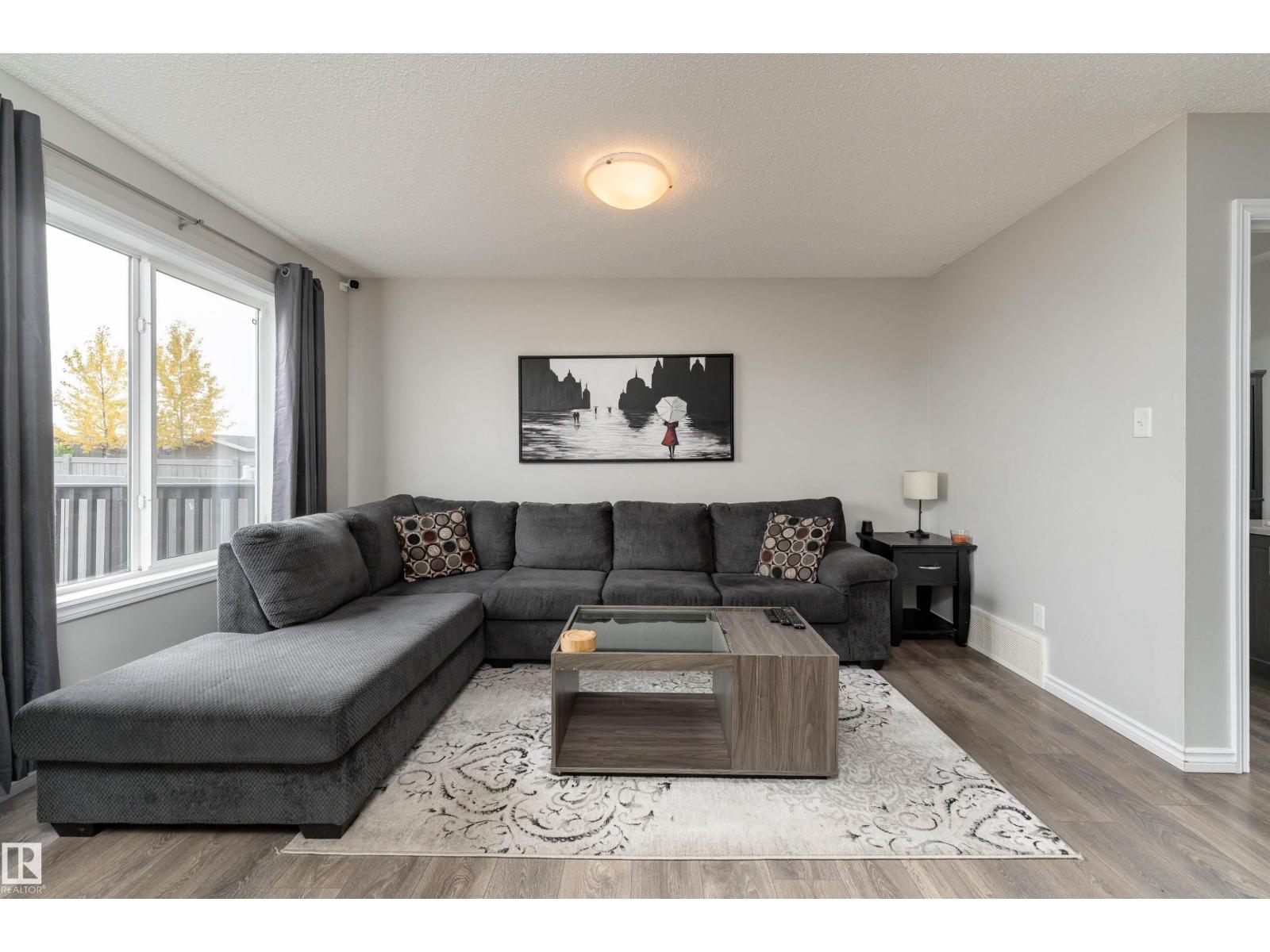 521 Ebbers Wy Nw, Edmonton, Alberta  T5Y 3T8 - Photo 4 - E4461641