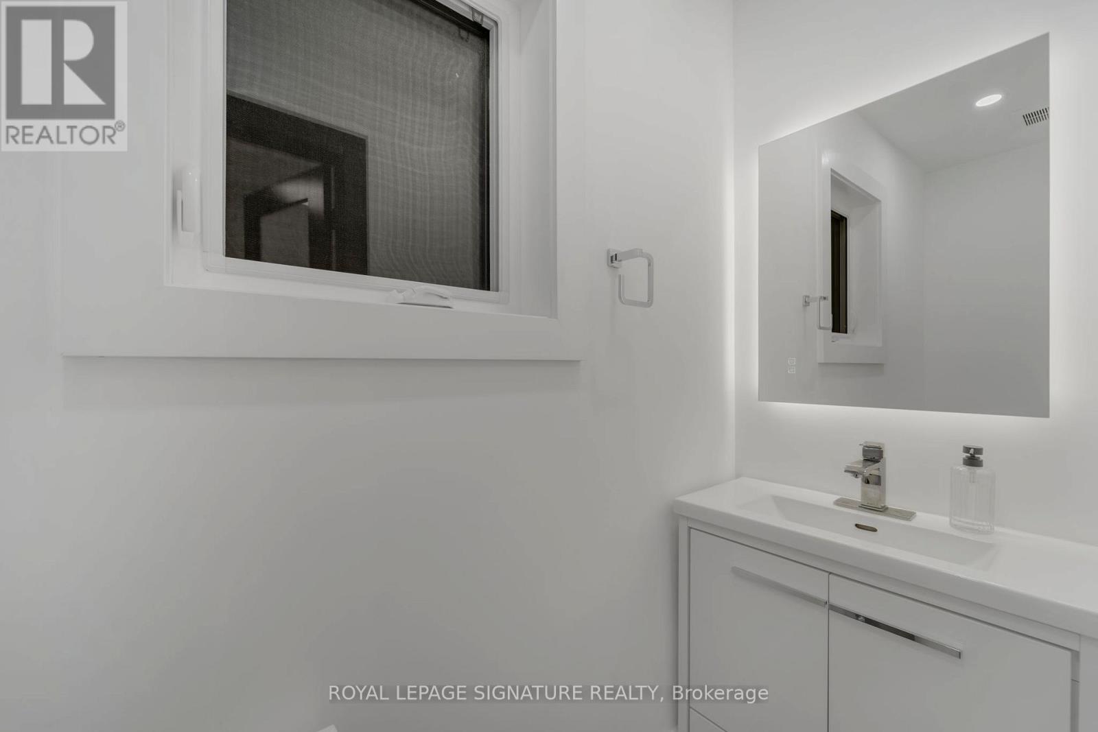 15 National Pine Drive, Vaughan, Ontario  L6A 3M2 - Photo 14 - N12456226