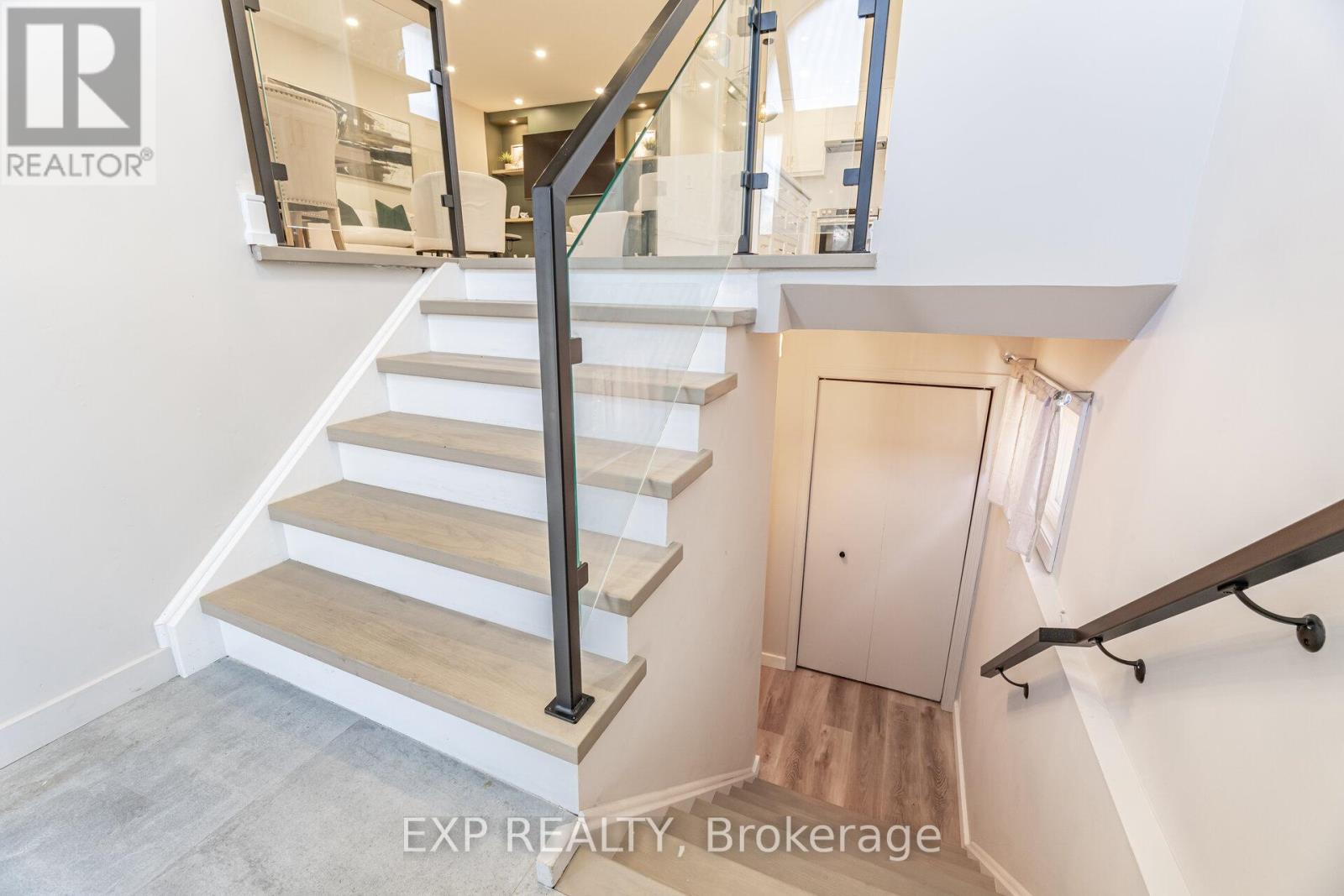 7 Boyne Highlands Court, Vaughan, Ontario  L4K 1K4 - Photo 28 - N12456254