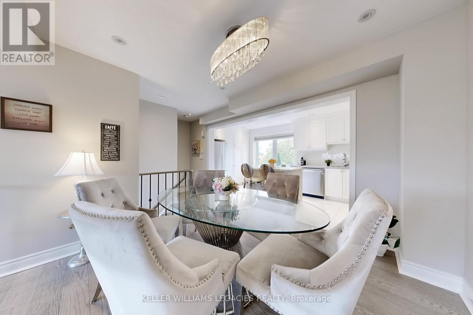 69 Crieff Avenue, Vaughan, Ontario  L6A 2B9 - Photo 10 - N12456263