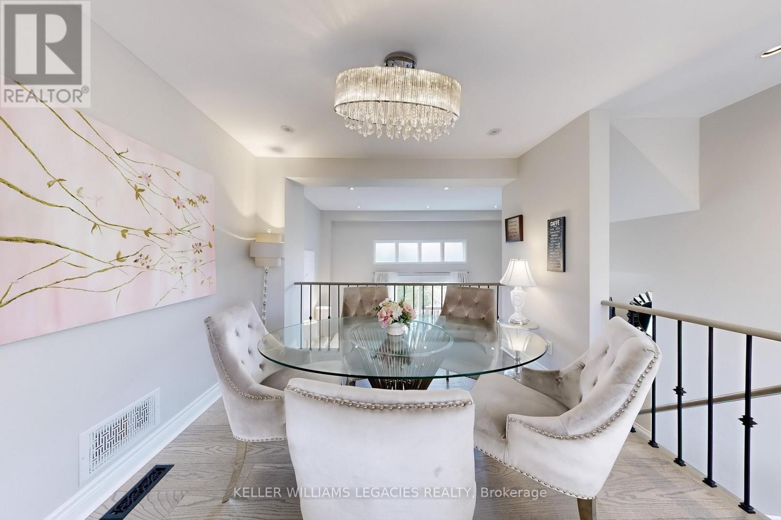 69 Crieff Avenue, Vaughan, Ontario  L6A 2B9 - Photo 7 - N12456263
